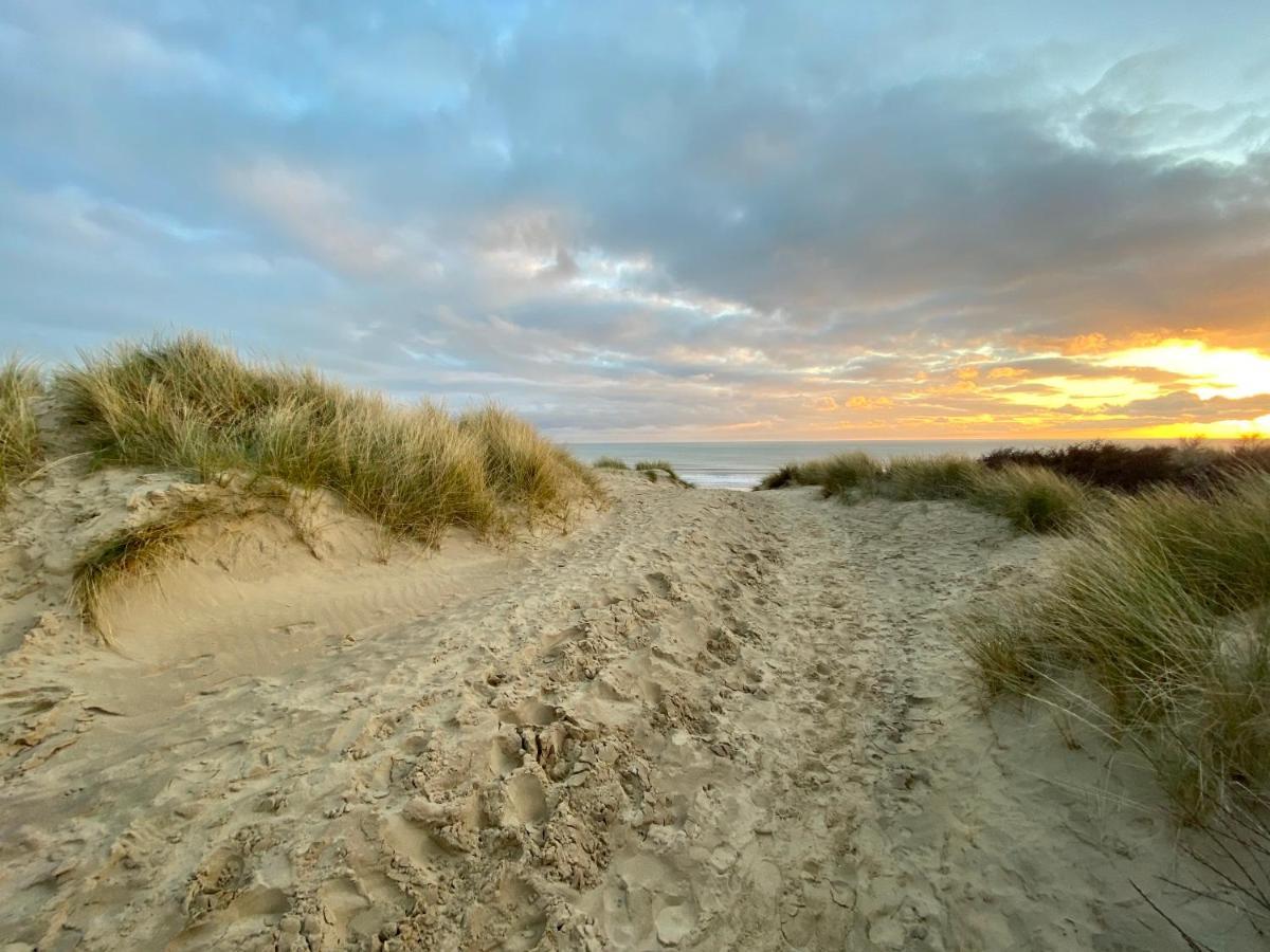 1Min Walk To Beach- Happy Waves- Family Home Camber Экстерьер фото